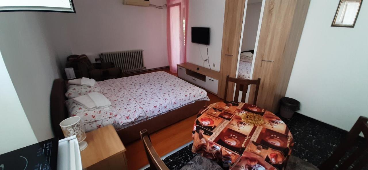 Apartments Nebojsa Соко Баня Екстериор снимка